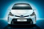 Toyota Prius + 2015 года